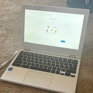 Acer White Chromebook like new CB3-132 Student Lightweight Laptop